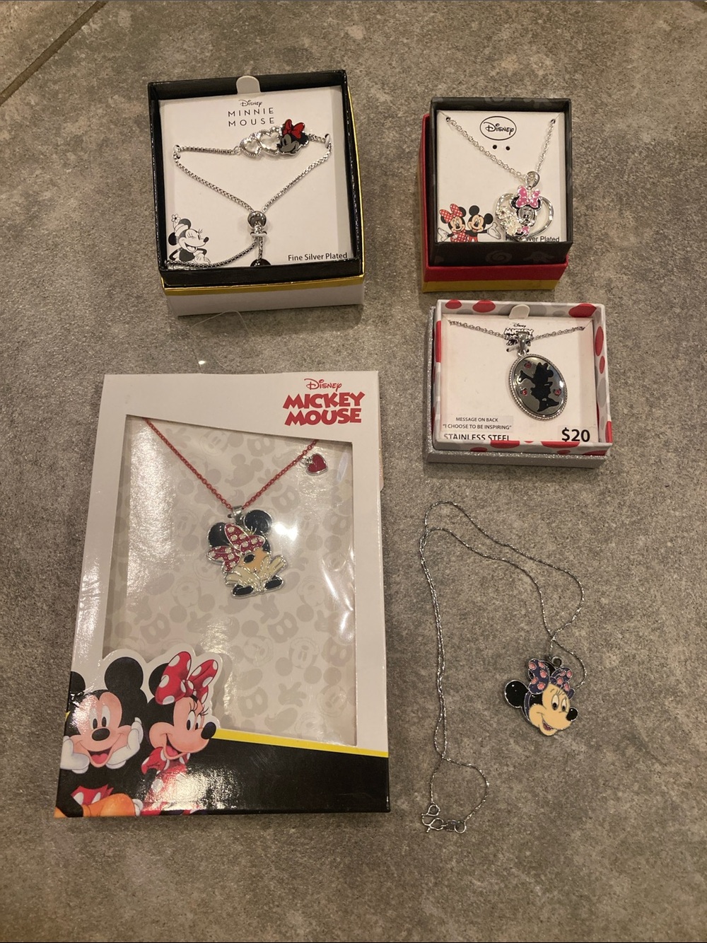 Assorted Minnie Mouse Jewelry Set of 5